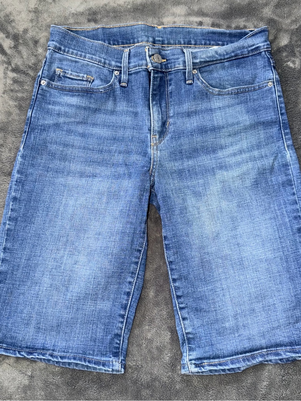 Levi’s Bermuda Shorts